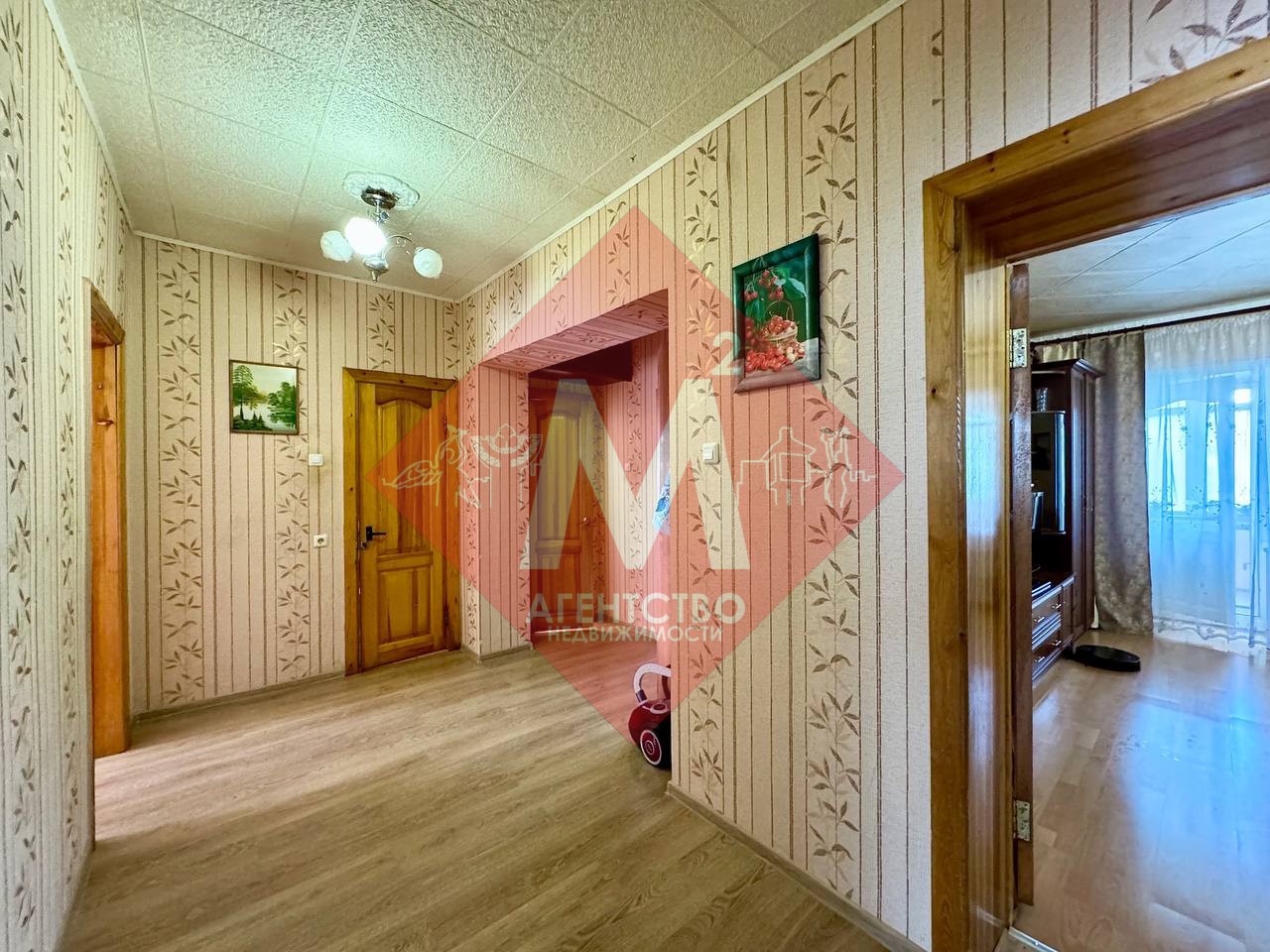 Продается просторная 3-комнатная