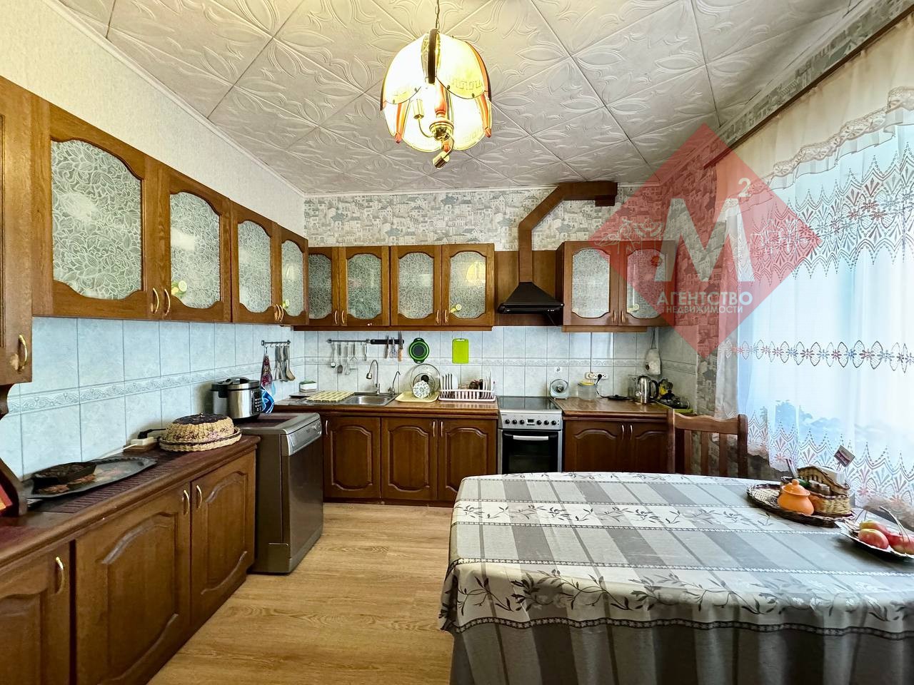 Продается просторная 3-комнатная