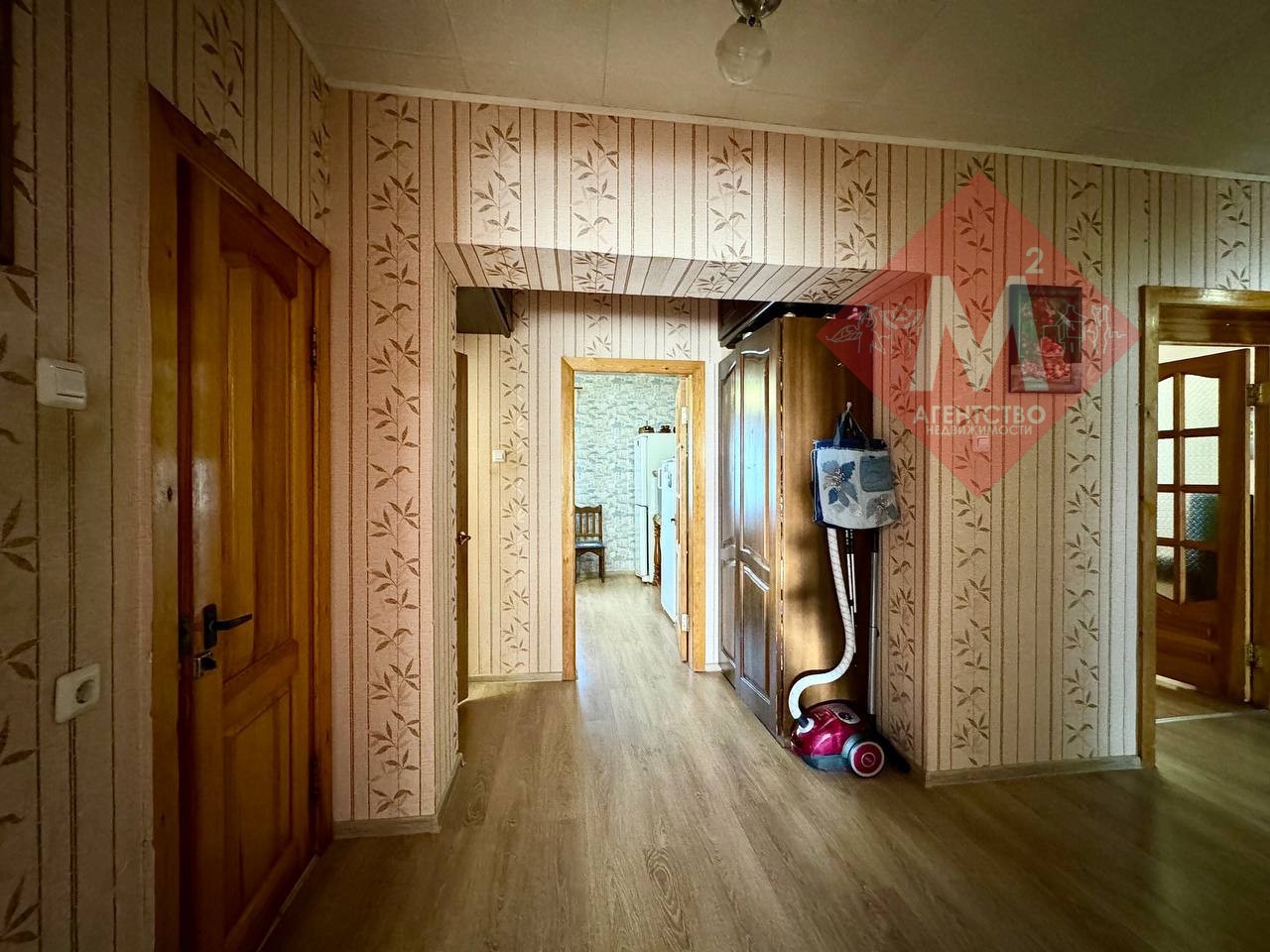 Продается просторная 3-комнатная