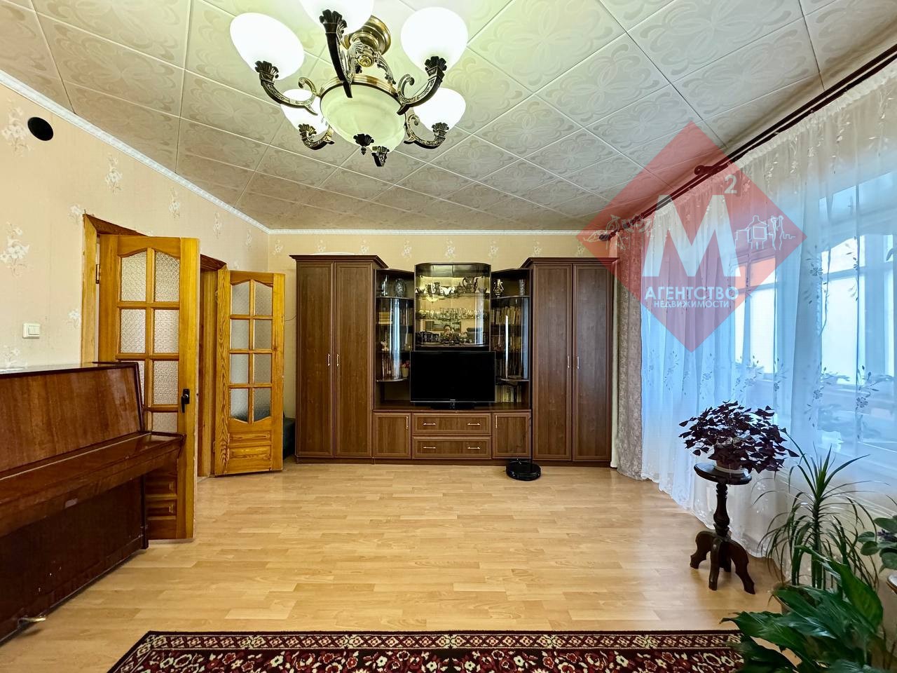 Продается просторная 3-комнатная