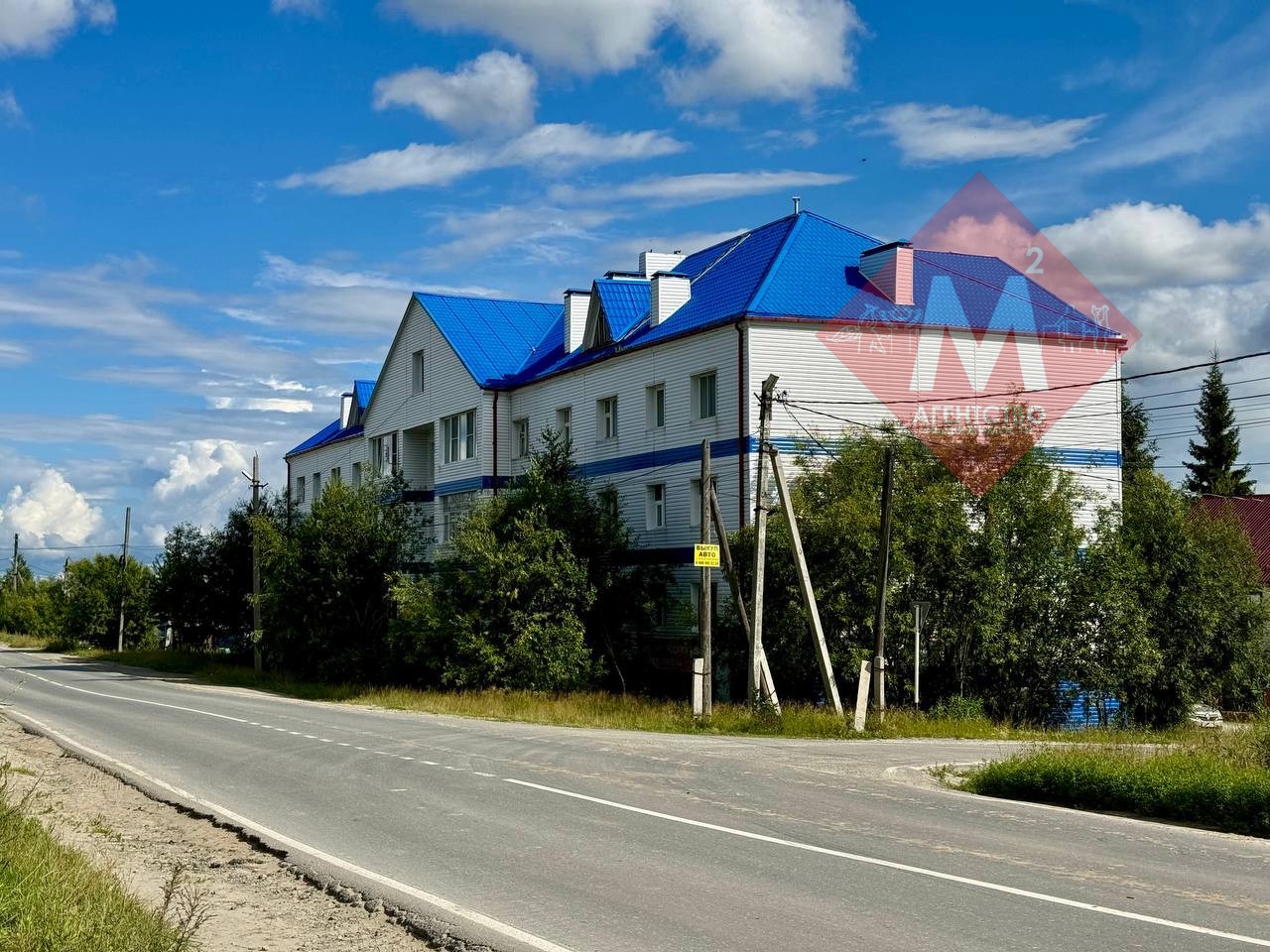 Продается просторная 3-комнатная