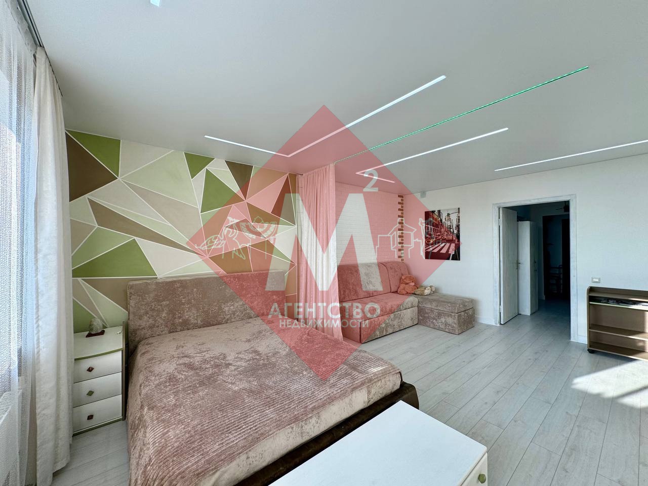 Продается просторная 1-комнатная