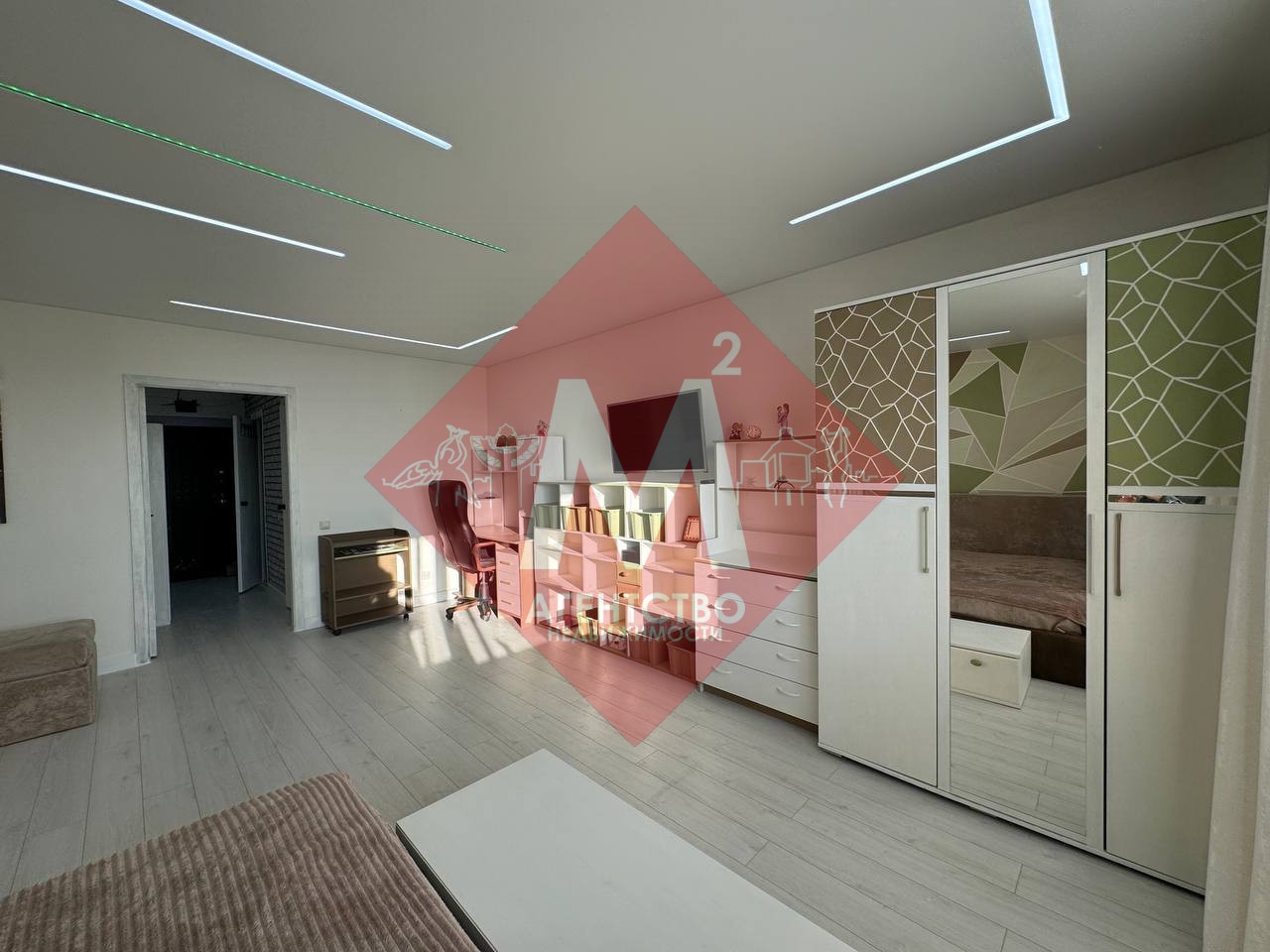 Продается просторная 1-комнатная