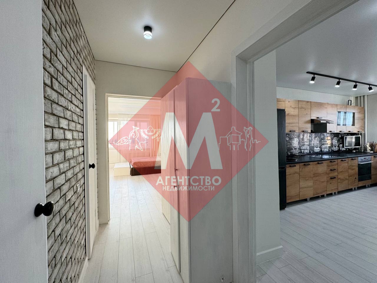 Продается просторная 1-комнатная