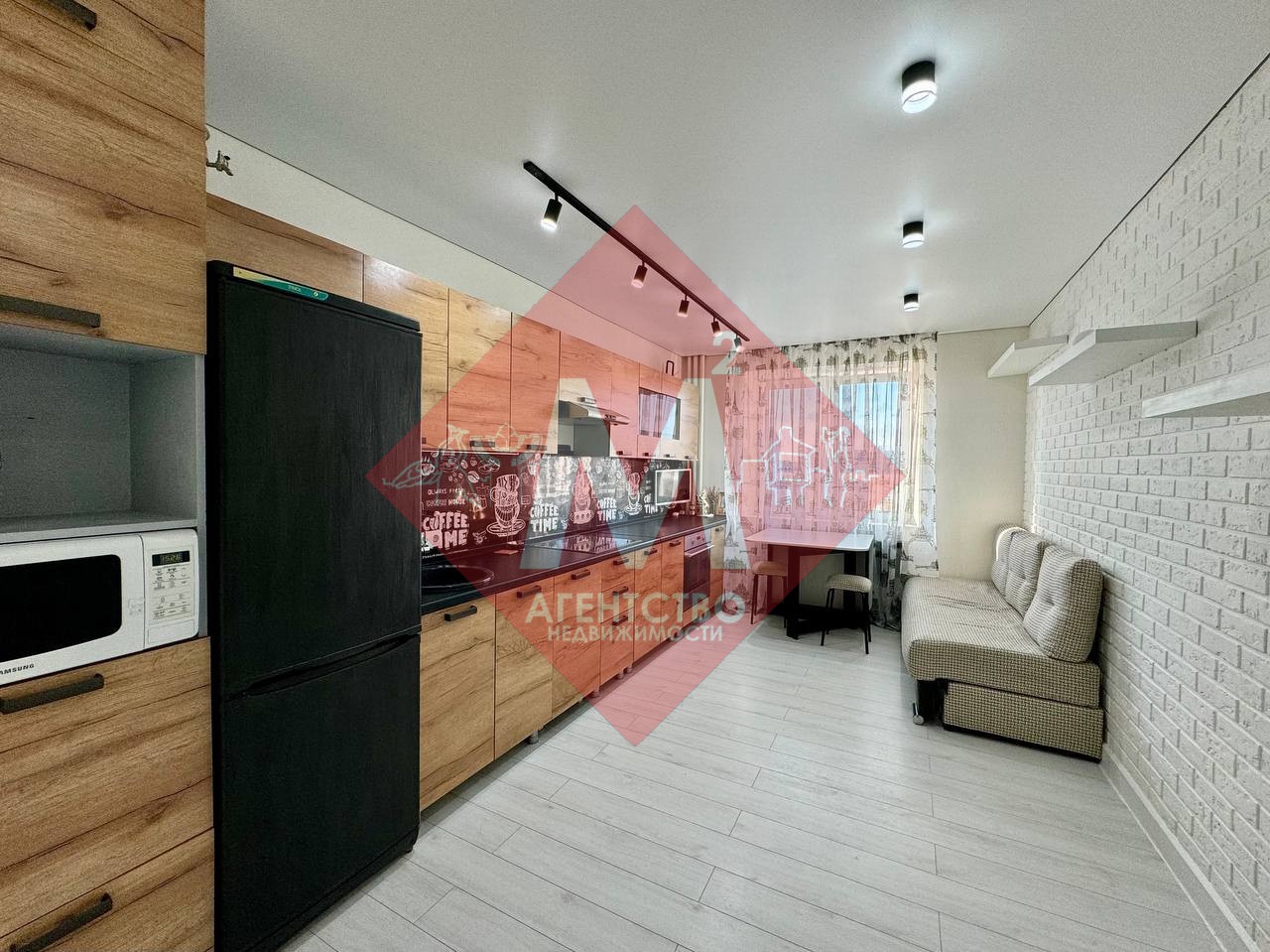 Продается просторная 1-комнатная