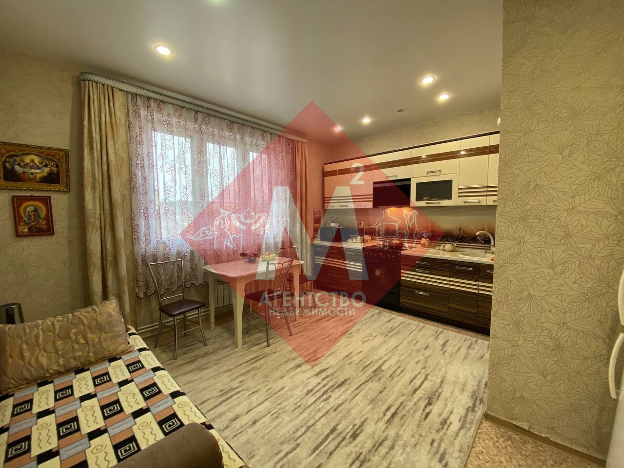 Продается 2-комнатная