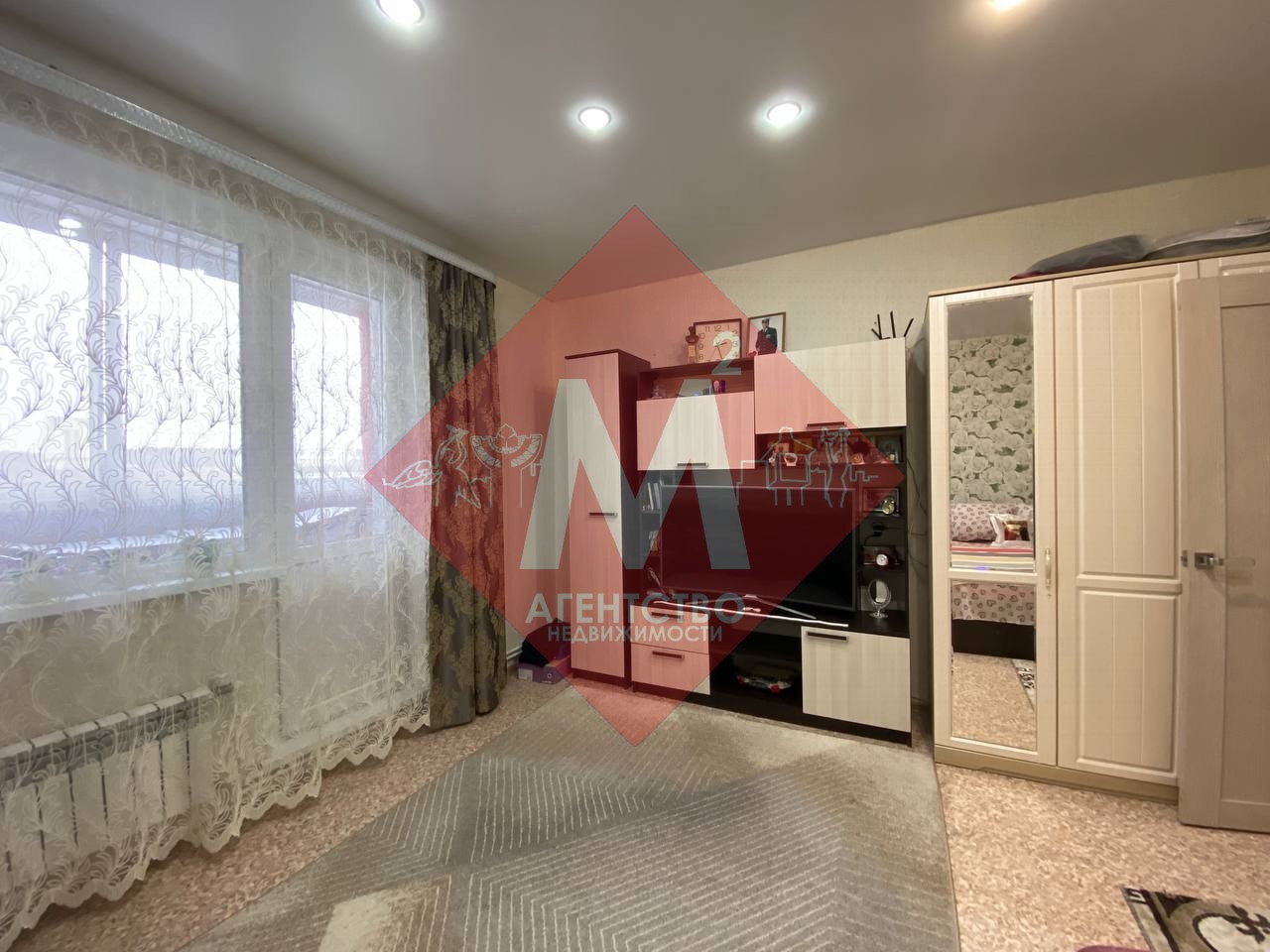 Продается 2-комнатная