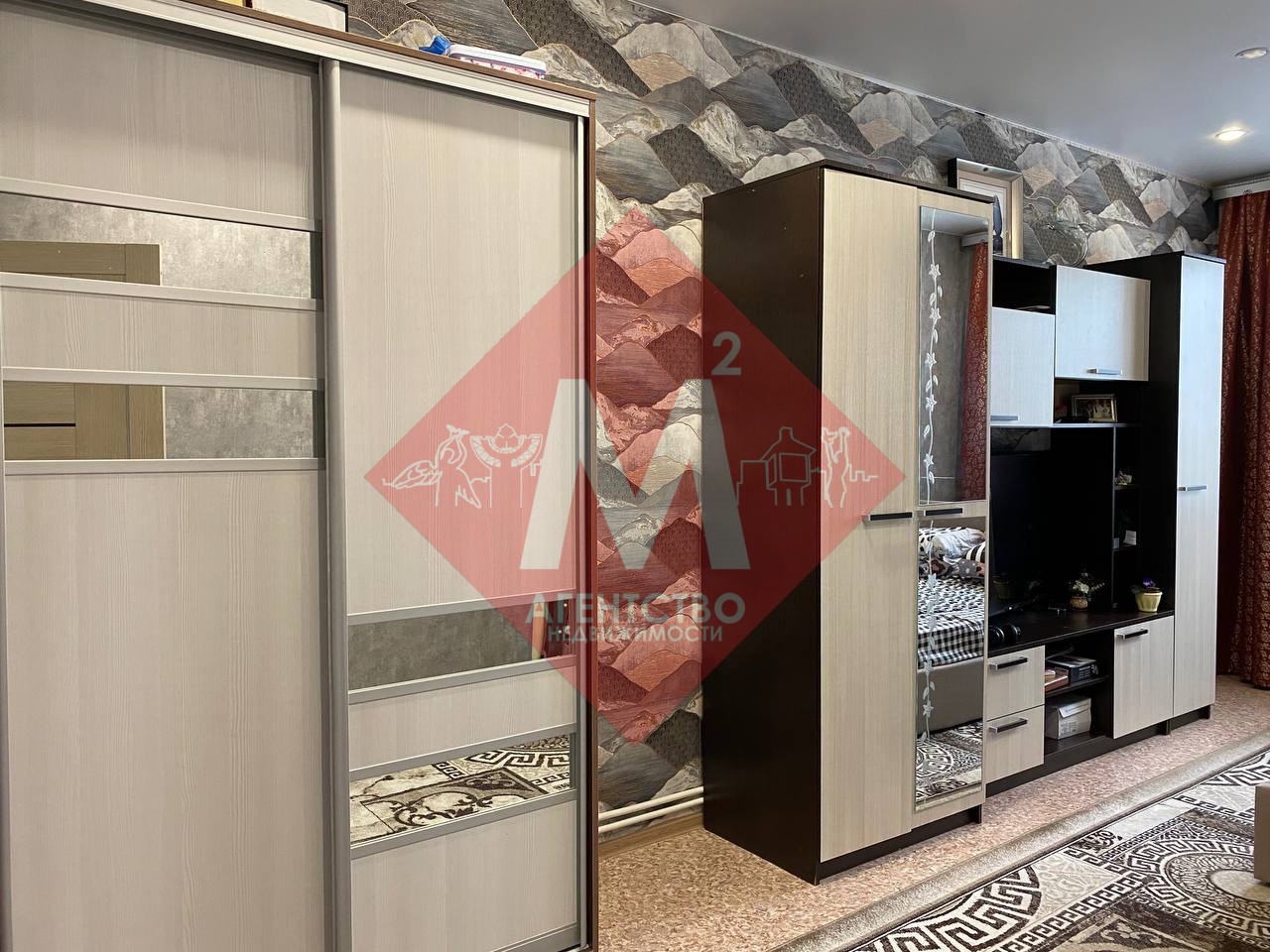 Продается 2-комнатная