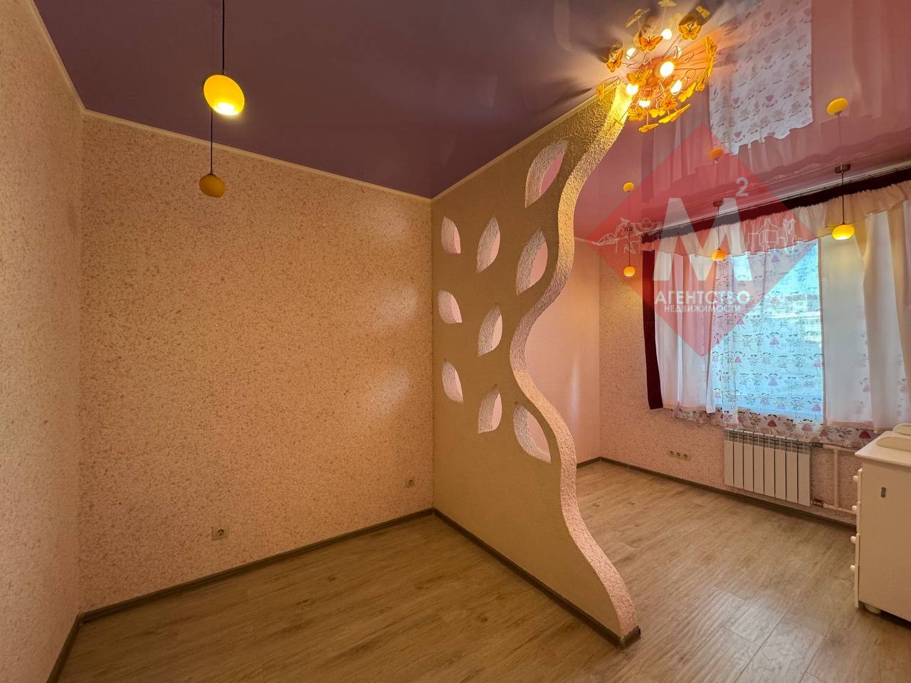 Продается трехкомнатная квартира