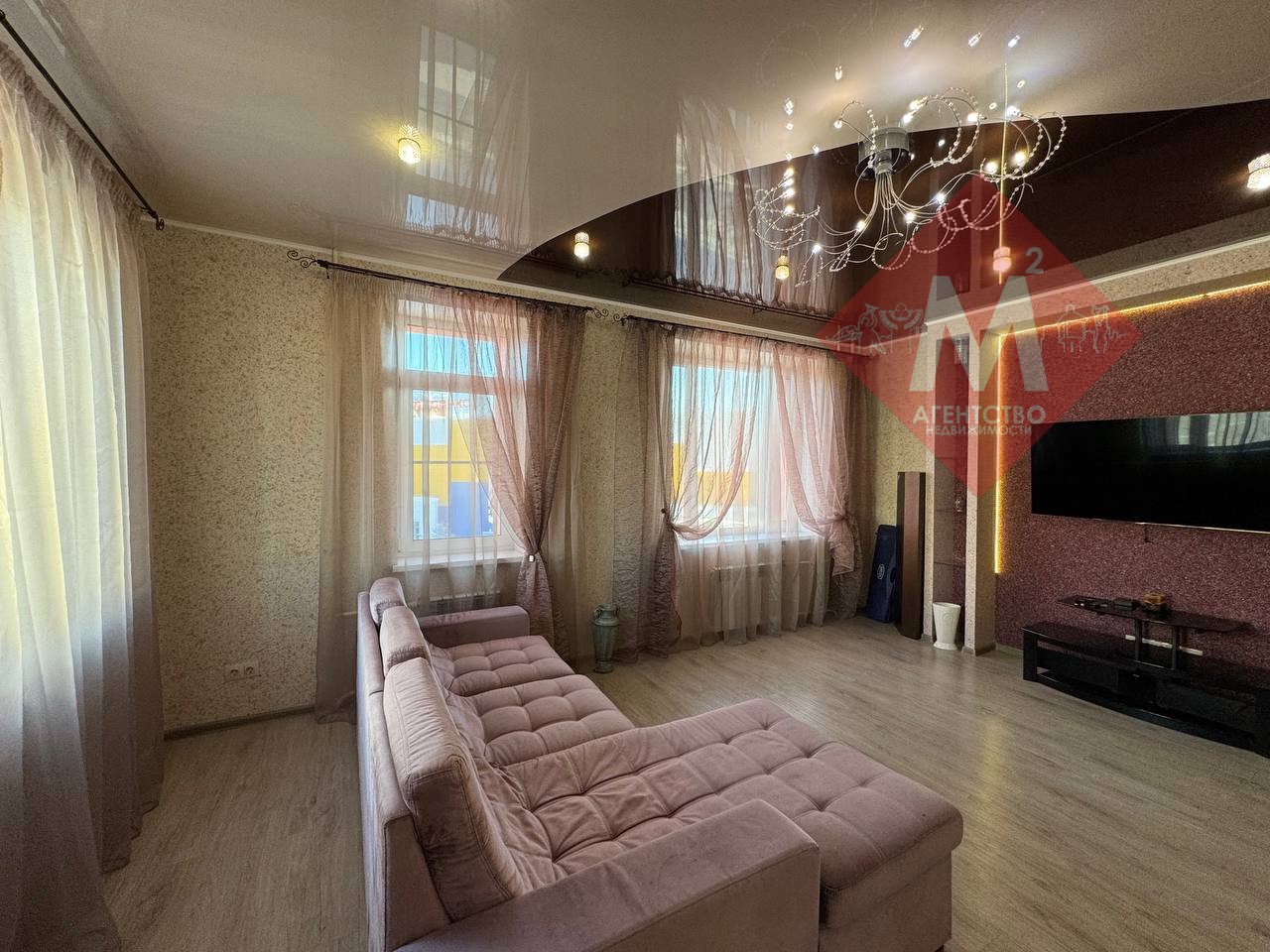 Продается трехкомнатная квартира