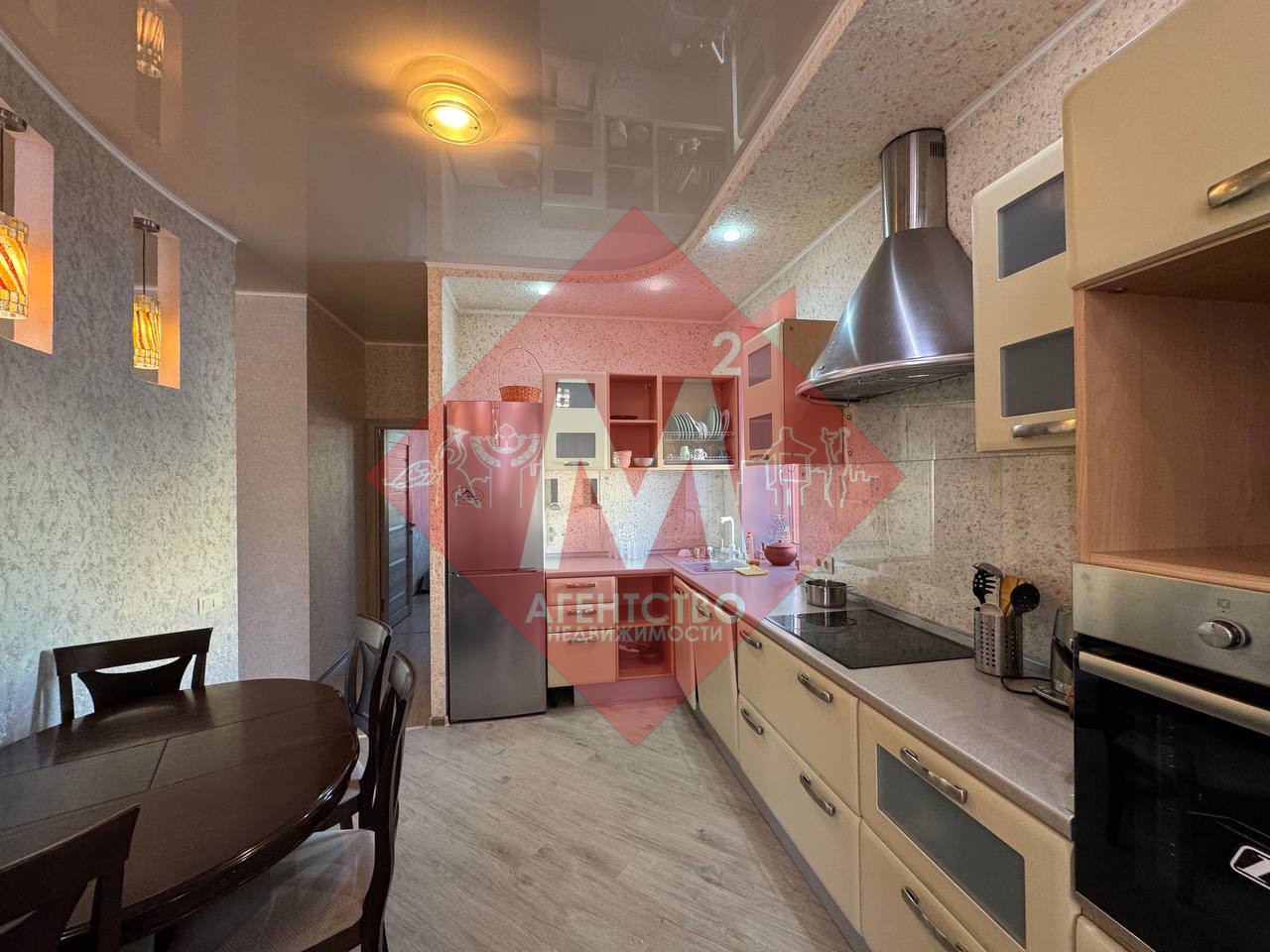 Продается трехкомнатная квартира