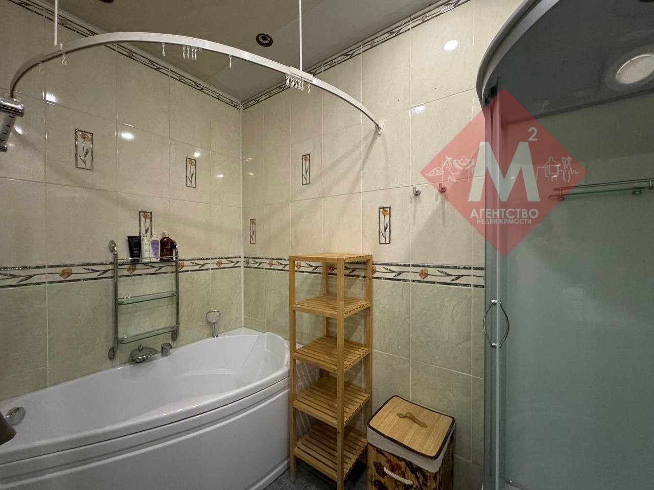 Продается трехкомнатная квартира