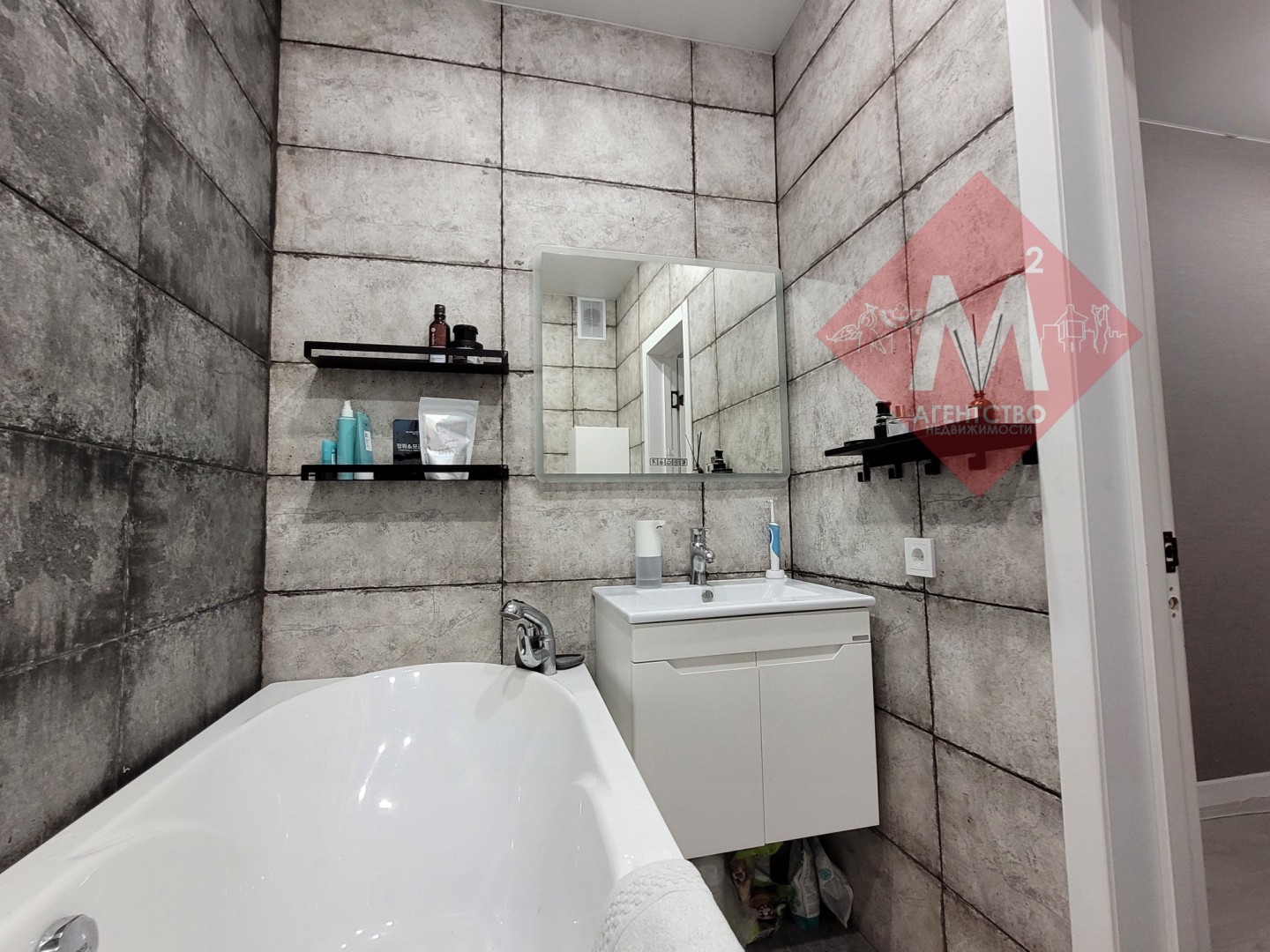 Продается просторная 2-комнатная