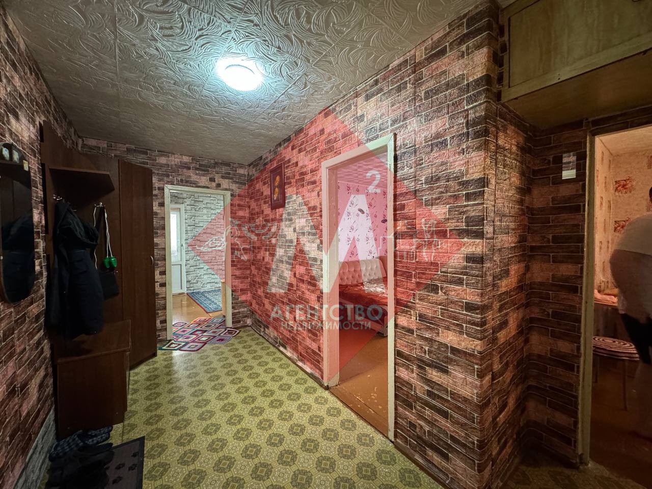 Продается 2-комнатная квартира