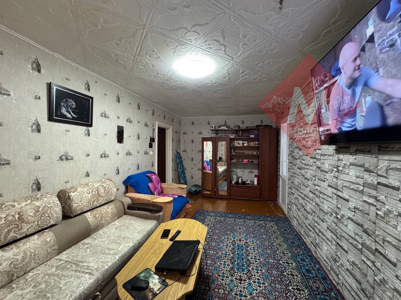 Продается 2-комнатная квартира