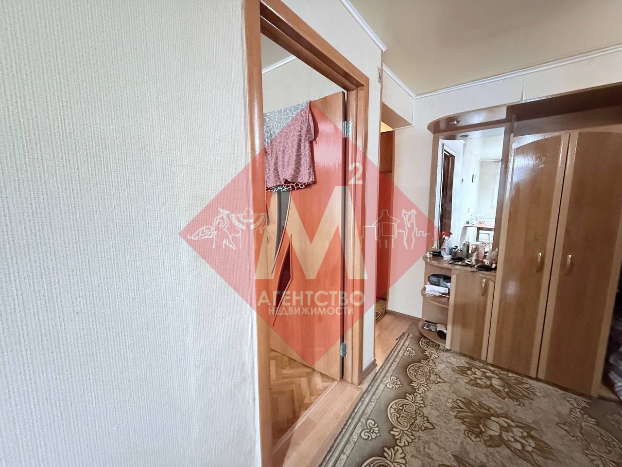 Продается 2-комнатная квартира