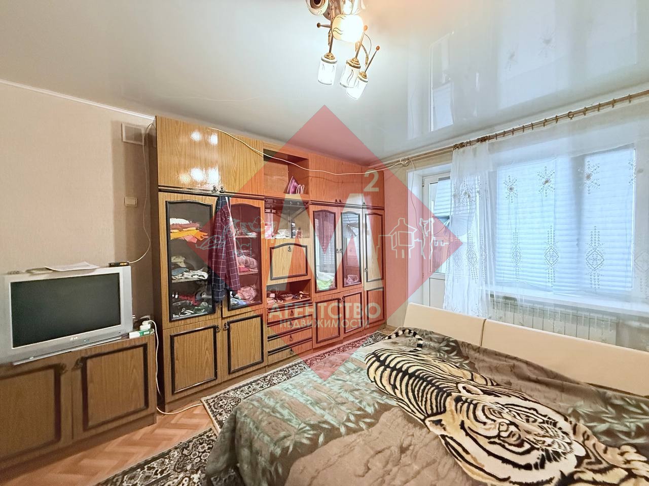 Продается 2-комнатная квартира