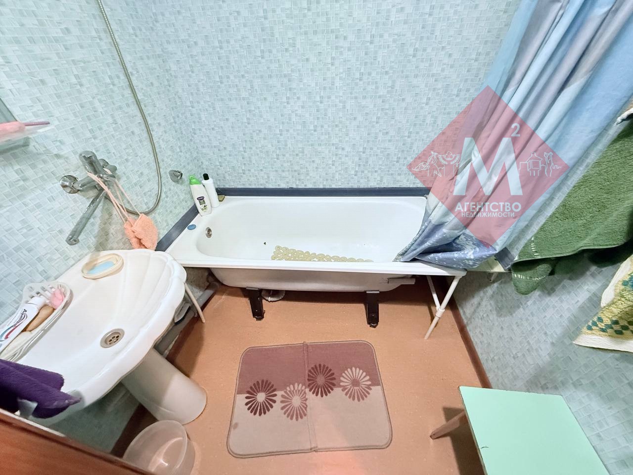 Продается 2-комнатная квартира