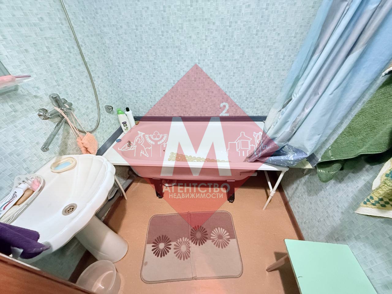 Продается 2-комнатная квартира