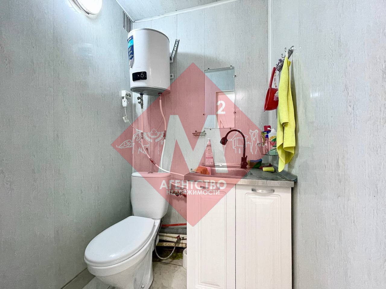 Двухэтажное здание