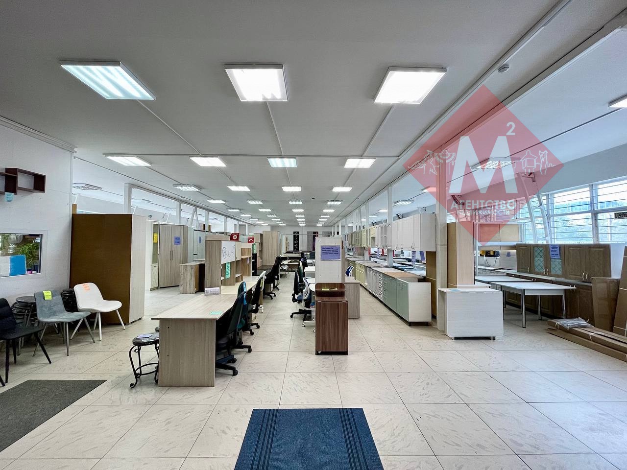 Двухэтажное здание