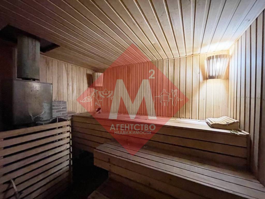 Коттедж с баней и бассейном