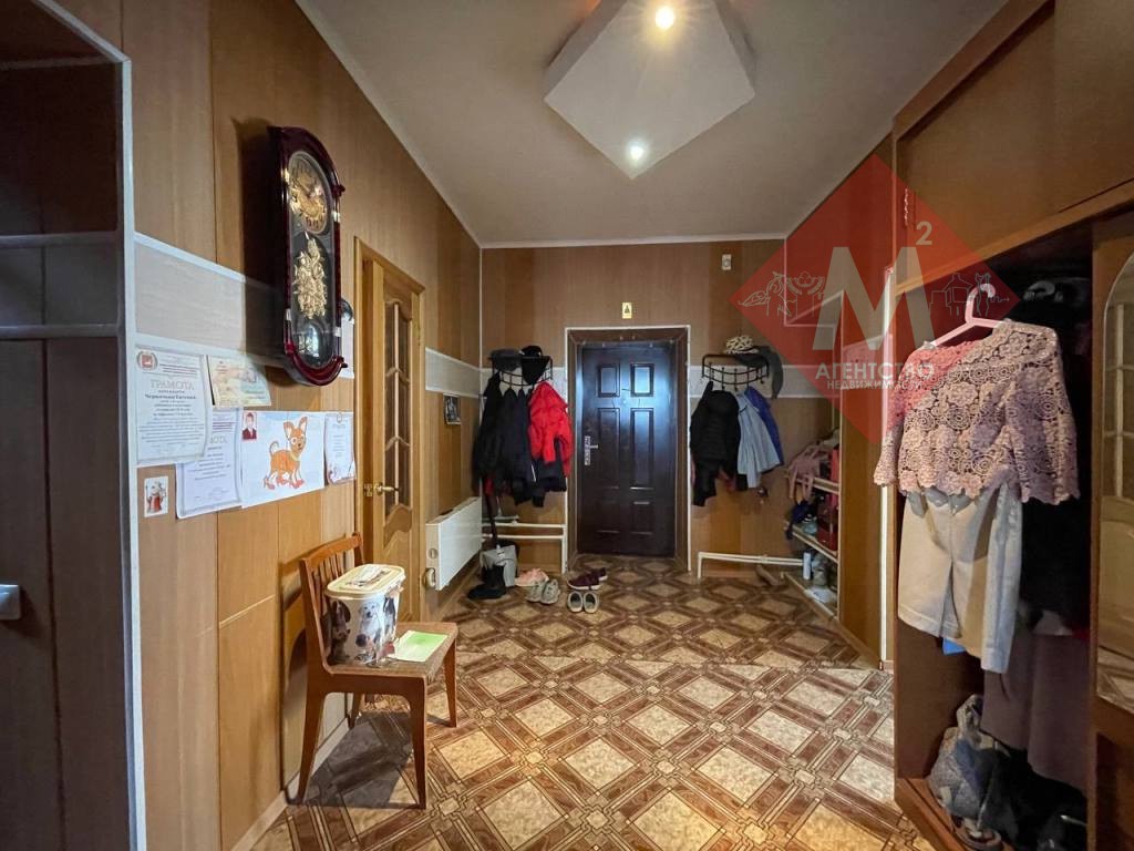 Коттедж с баней и бассейном