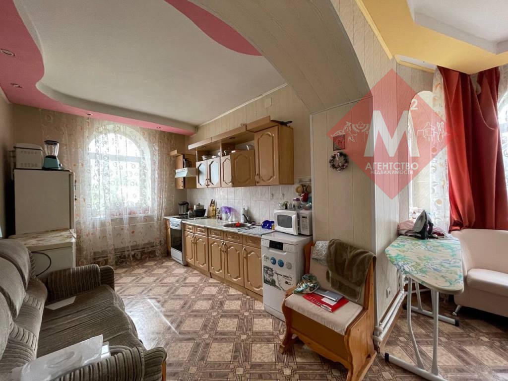 Коттедж с баней и бассейном