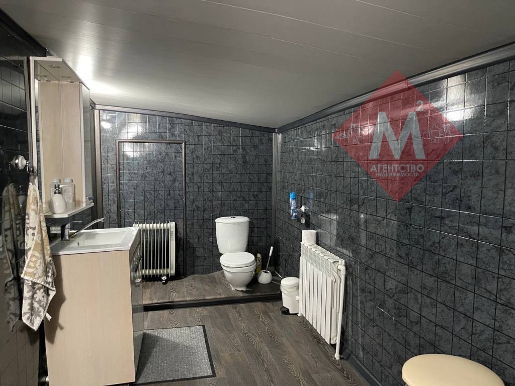 Коттедж с баней и бассейном