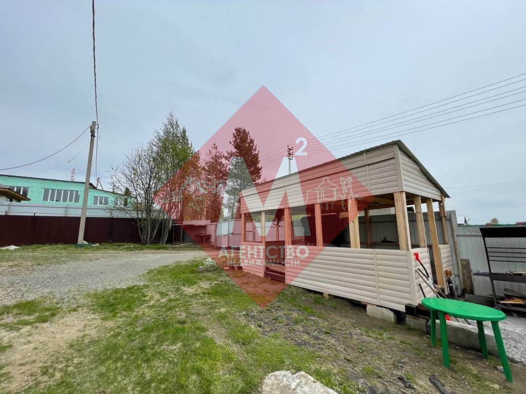 Коттедж с баней и бассейном