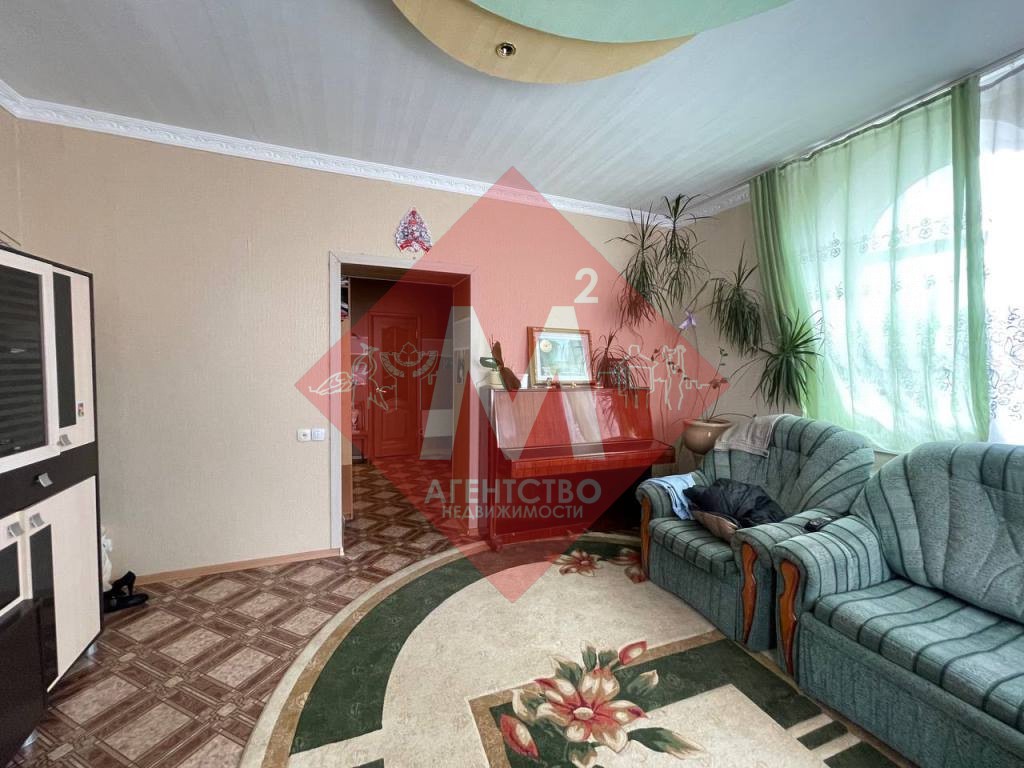 Коттедж с баней и бассейном