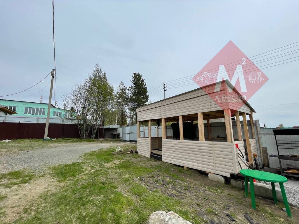 Коттедж с баней и бассейном