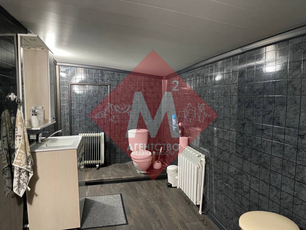 Коттедж с баней и бассейном