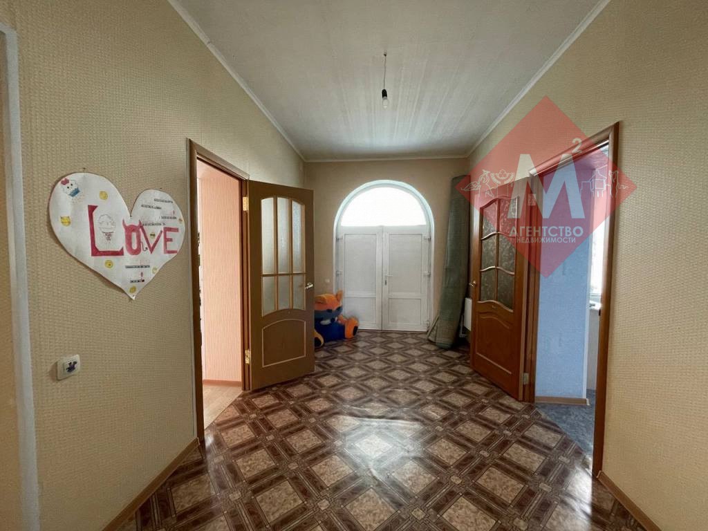 Коттедж с баней и бассейном