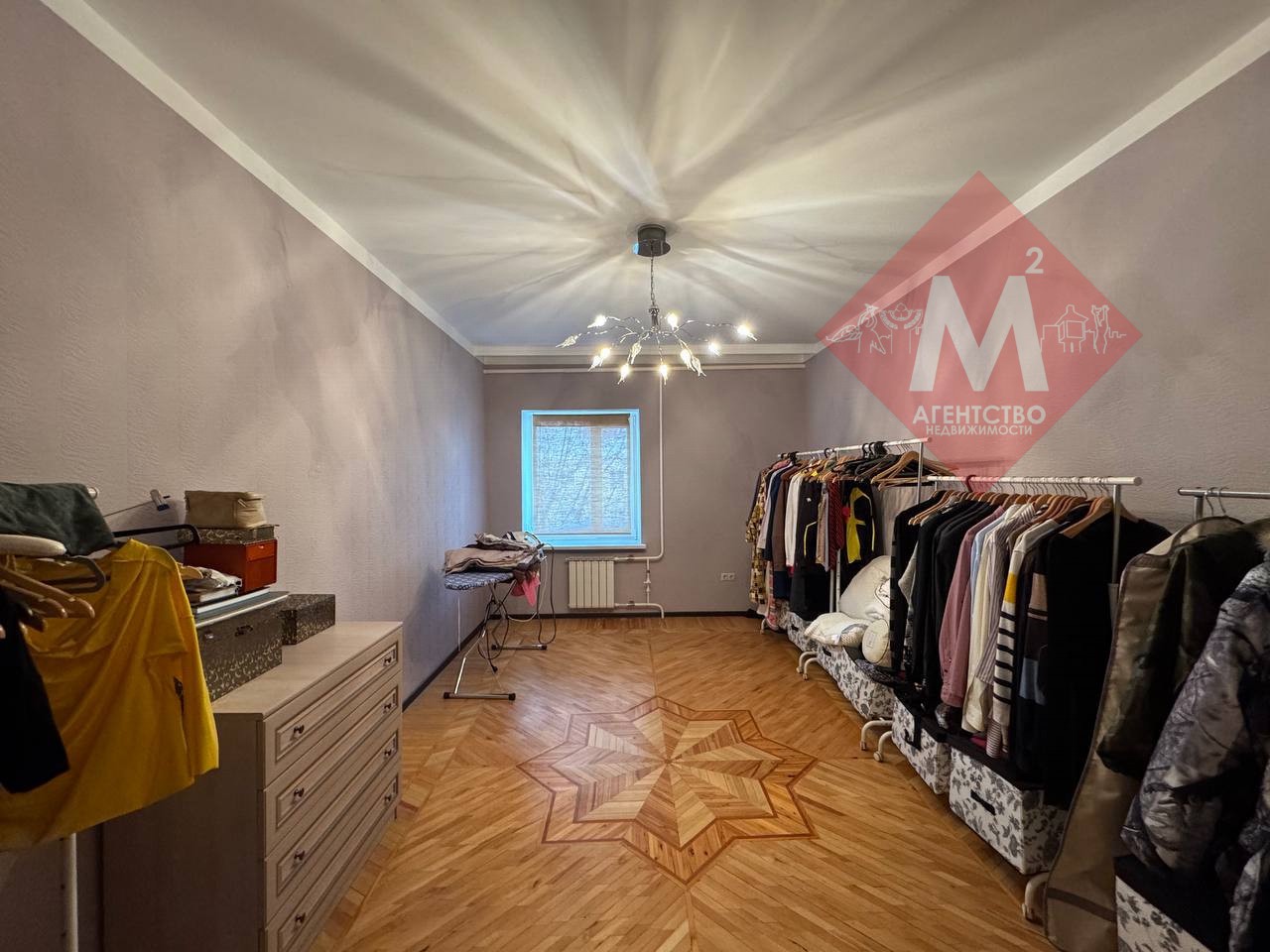 Продаётся двухэтажный дом на учас