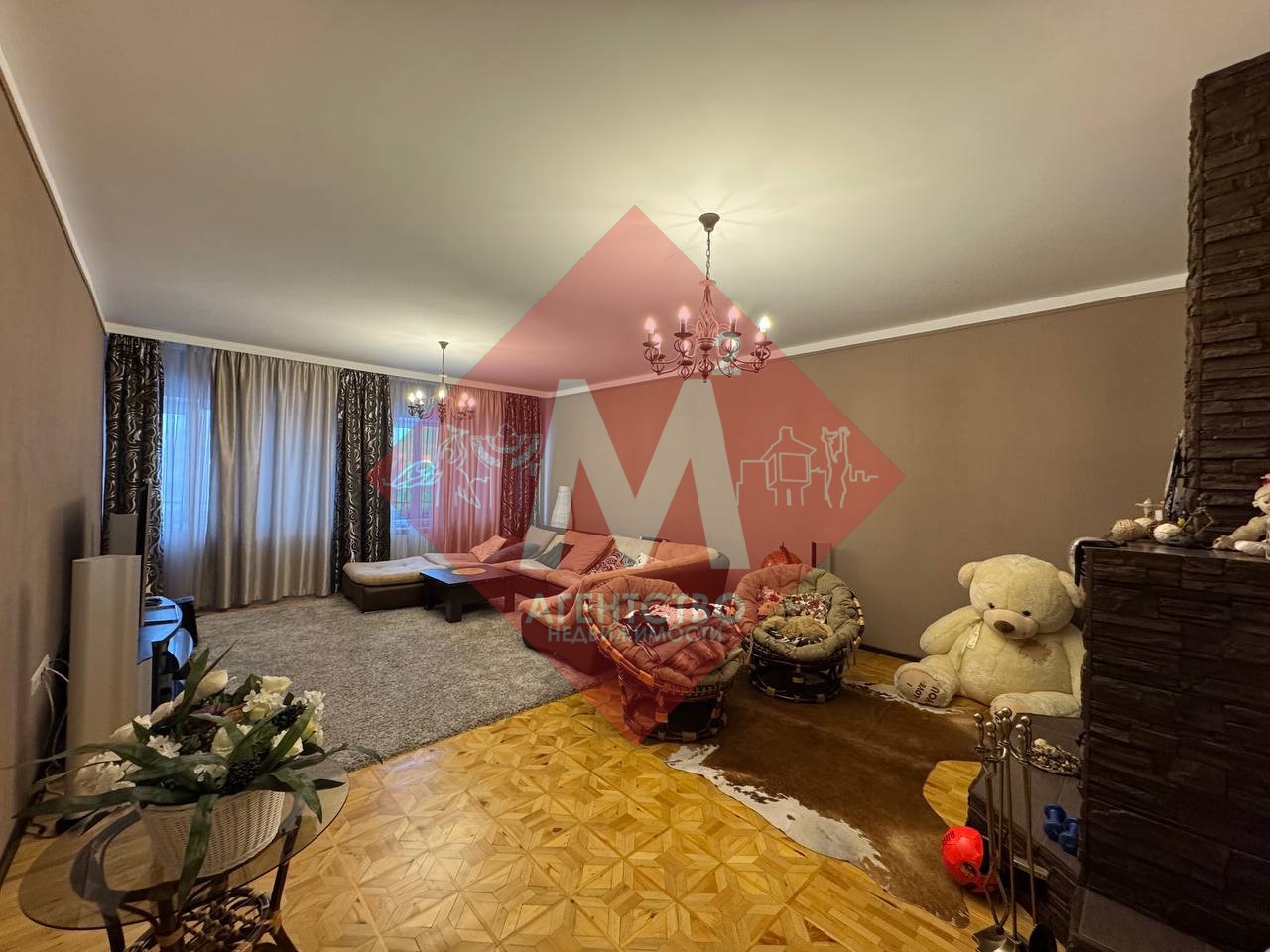 Продаётся двухэтажный дом на учас