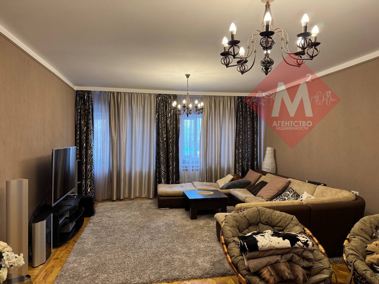 Продаётся двухэтажный дом на учас