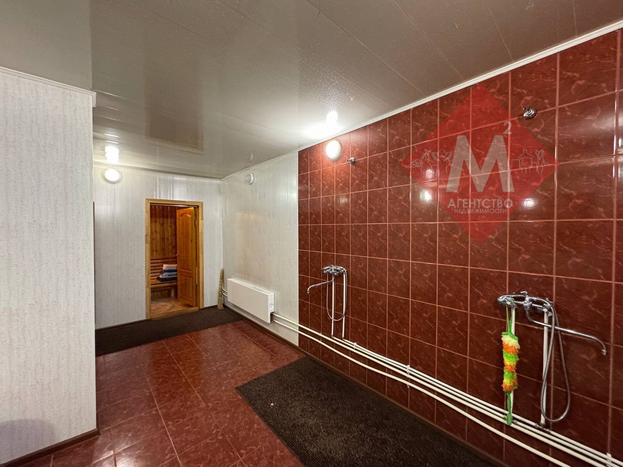 Продаётся двухэтажный дом на учас