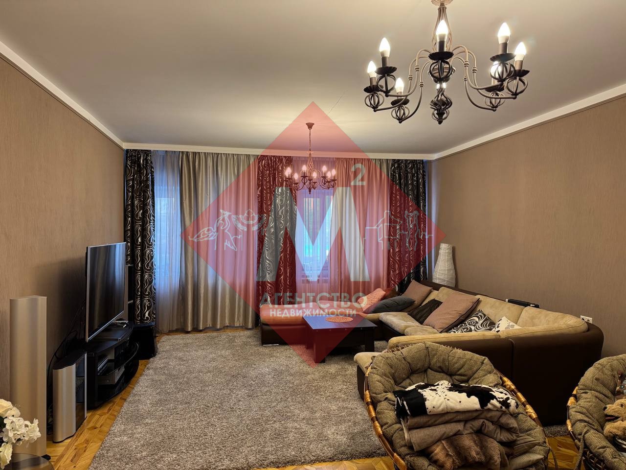 Продаётся двухэтажный дом на учас