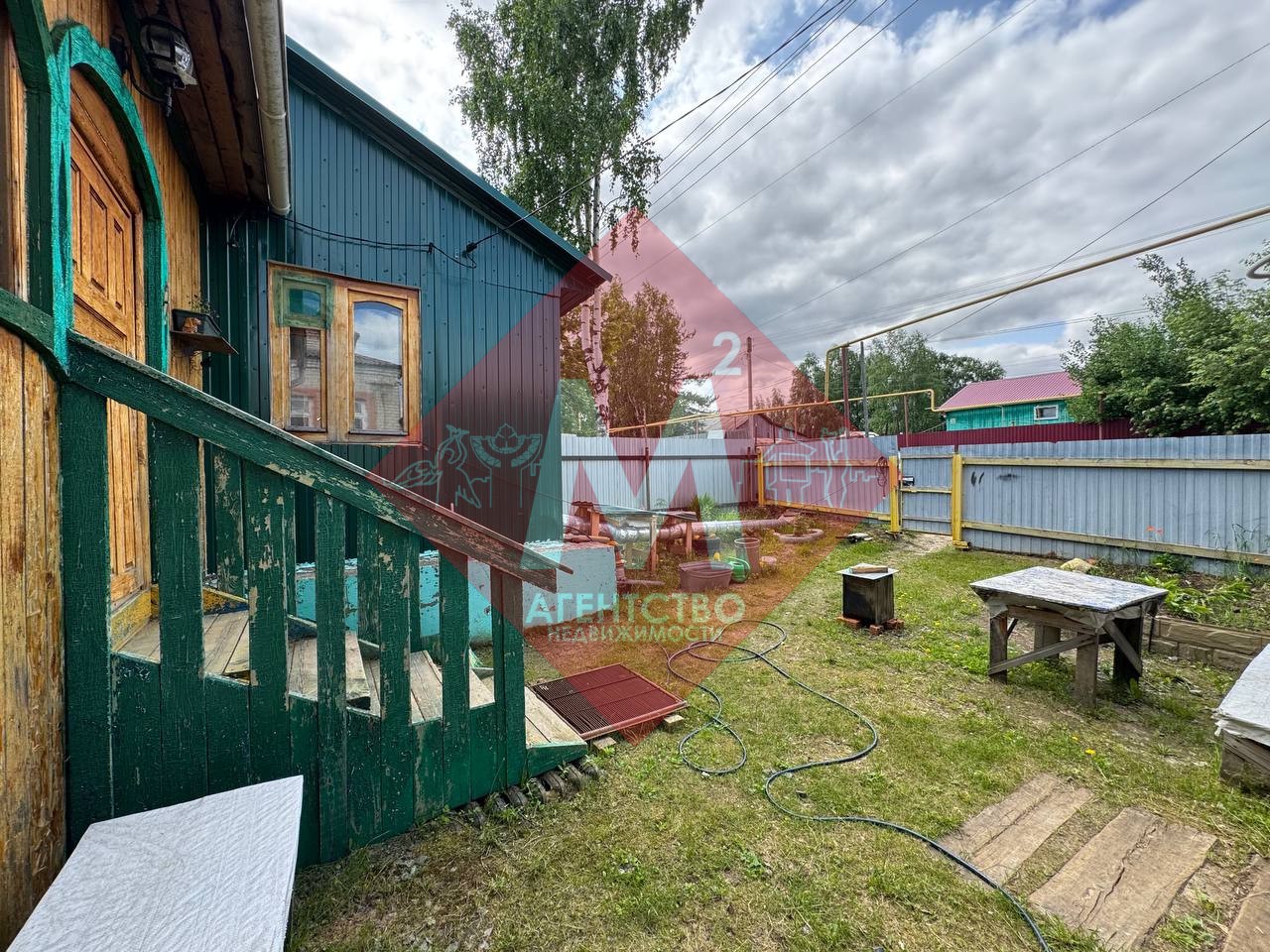 Продаётся дом, на участке 5 соток