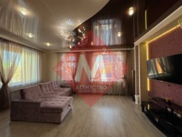 Продается трехкомнатная квартира